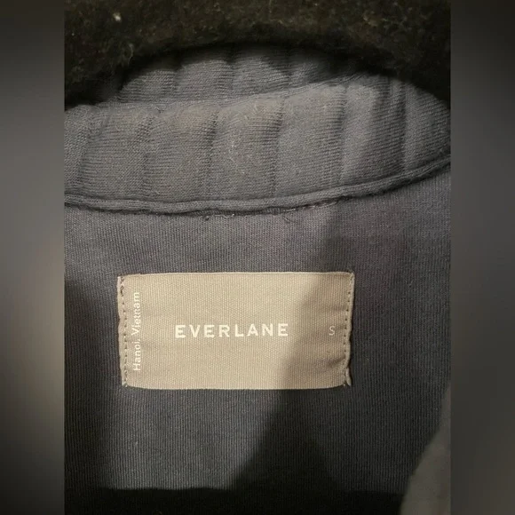 Everlane The Organic Cotton Quilted Shirt Jacket in Gray - Picture 5 of 8